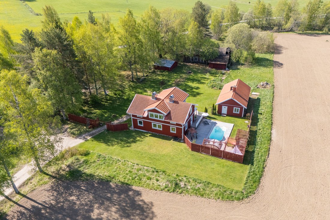 Lugnt & utan grannar på åkrarna Lugnt & utan grannar på åkrarna
